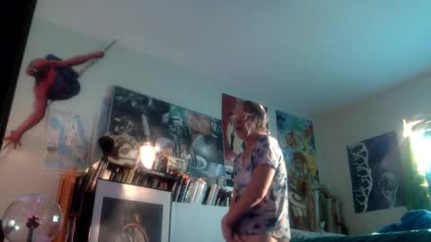 Bottomboo7 online show from November 1, 12:04 pm