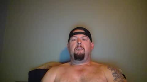bowtieguy84 online show from May 2, 10:54 am