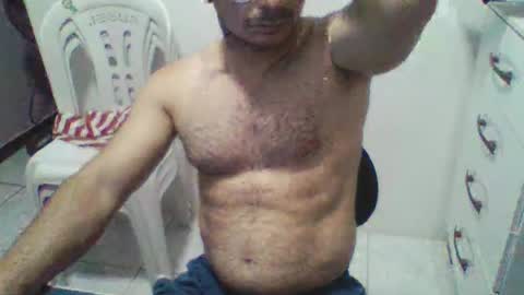 boy_fitbrutal online show from May 21, 2:29 am