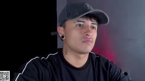 boy_nauthy online show from September 15, 3:52 am