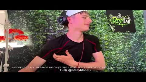 boyblondhetero online show from March 15, 2:09 pm