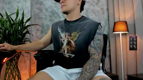 Snapshot of boyc02_ chatting on September 23, 3:33 am boyc02_ online show from September 23, 3:33 am