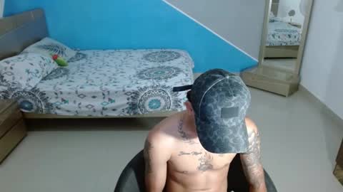 Snapshot of boyhot_sw chatting on February 9, 2:28 am boyhot_sw online show from February 9, 2:28 am