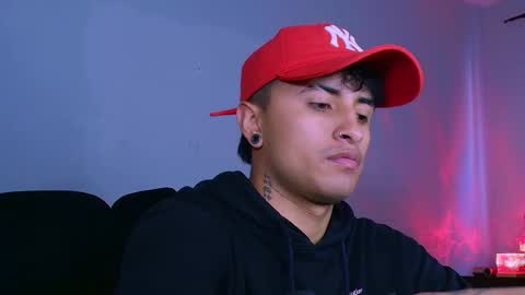 miguel  online show from November 17, 7:16 pm