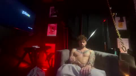 Tylers Cum Room online show from December 15, 9:27 am