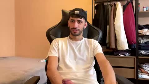 boyzinm2 online show from December 4, 7:24 pm