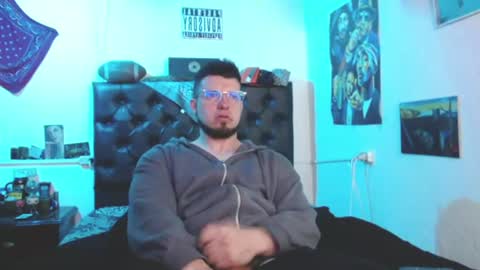 brad hot boy online show from July 2, 4:56 pm