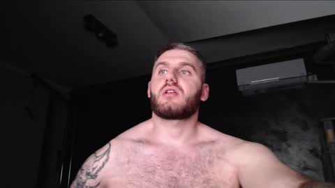 Snapshot of brad_pittfall chatting on September 16, 8:23 pm ask me online show from September 16, 8:23 pm