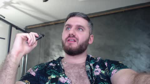 Snapshot of brad_pittfall chatting on January 8, 5:05 pm ask me online show from January 8, 5:05 pm
