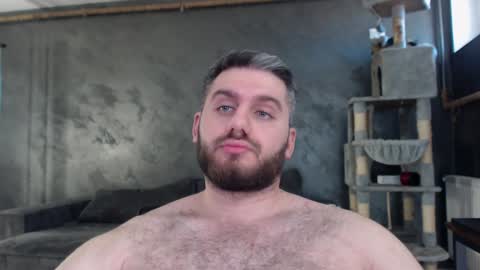 Snapshot of brad_pittfall chatting on December 13, 11:55 am ask me online show from December 13, 11:55 am