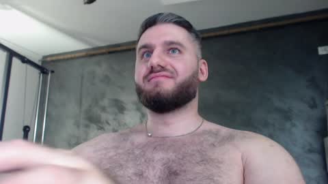 Snapshot of brad_pittfall chatting on January 27, 10:16 pm ask me online show from January 27, 10:16 pm
