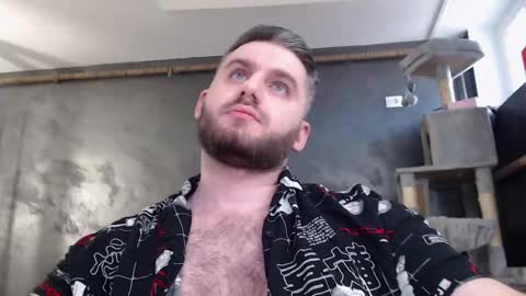 Snapshot of brad_pittfall chatting on February 14, 11:21 am ask me online show from February 14, 11:21 am