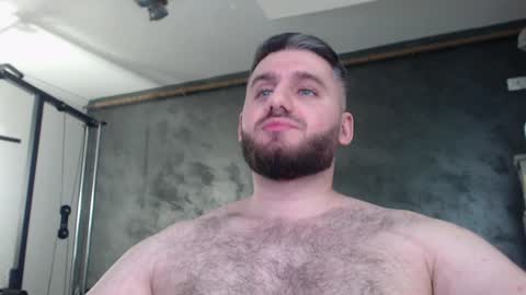 Snapshot of brad_pittfall chatting on January 25, 7:18 pm ask me online show from January 25, 7:18 pm