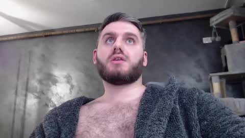 Snapshot of brad_pittfall chatting on February 18, 6:37 pm ask me online show from February 18, 6:37 pm