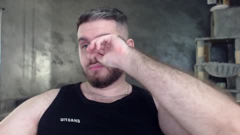 Snapshot of brad_pittfall chatting on December 31, 4:14 pm ask me online show from December 31, 4:14 pm