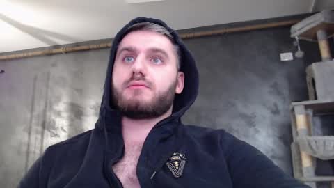 Snapshot of brad_pittfall chatting on February 19, 10:20 pm ask me online show from February 19, 10:20 pm