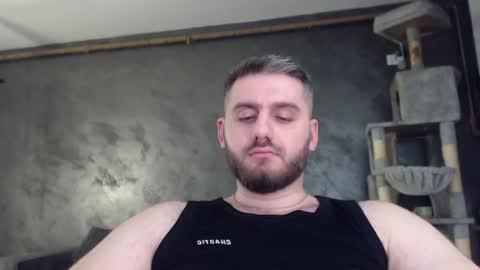 Snapshot of brad_pittfall chatting on January 1, 5:11 pm ask me online show from January 1, 5:11 pm