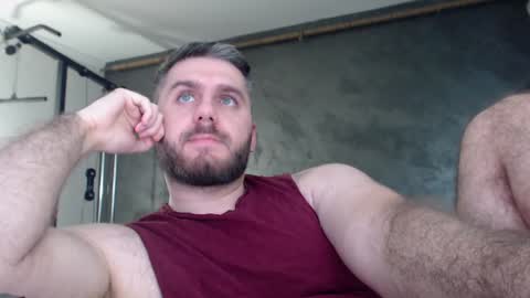Snapshot of brad_pittfall chatting on January 5, 4:27 pm ask me online show from January 5, 4:27 pm