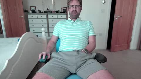 Snapshot of bradley77777 chatting on January 31, 12:18 pm bradley77777 online show from January 31, 12:18 pm