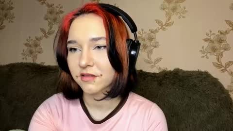 Emily online show from February 5, 6:33 pm