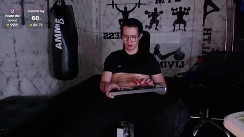 brandon_starkk online show from March 29, 12:40 pm