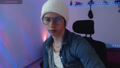 brandon_starkk online show from May 23, 12:23 pm