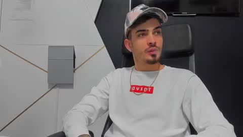 BrandonTateX online show from January 17, 6:01 am