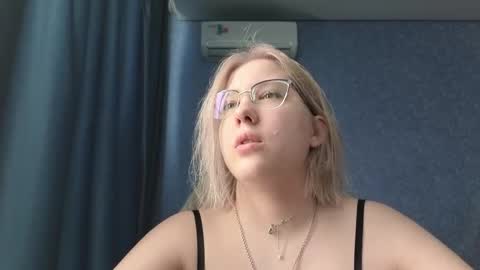 Belle  online show from March 16, 5:55 am