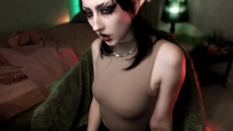 Aurorabut ur dad just calls me Rory online show from March 3, 1:18 pm