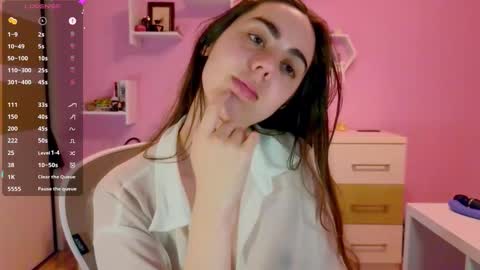 Annie online show from March 10, 6:23 pm