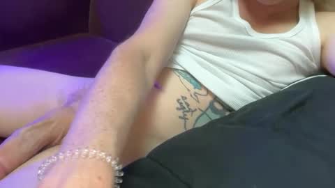 breakfast_all_day online show from April 20, 10:46 pm