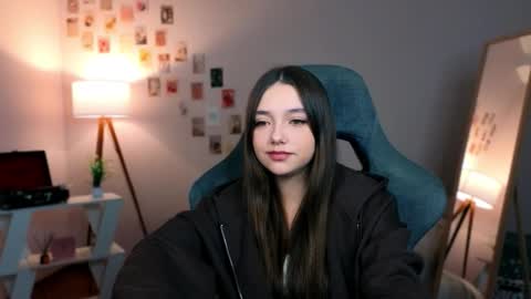 Rachel online show from February 20, 7:49 pm