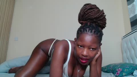 bree_beauty online show from April 3, 5:47 am