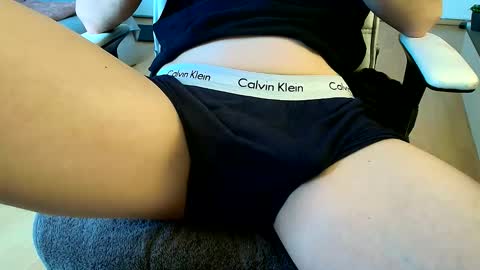 breezydicks online show from May 7, 2:46 pm