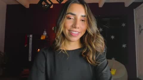 brendaaguerra online show from December 25, 7:03 am