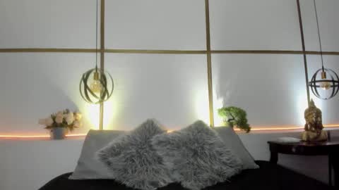 MeganBeaked online show from November 18, 11:35 am