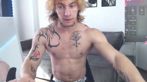 Snapshot of brendan__piks chatting on October 17, 9:13 am brendan__piks online show from October 17, 9:13 am