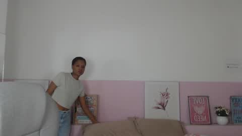 Snapshot of brendathompson_ chatting on February 28, 11:58 am Brenda online show from February 28, 11:58 am