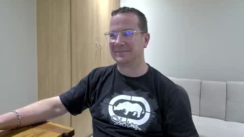 Brett online show from November 24, 6:28 pm