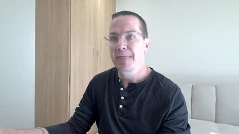 Brett online show from June 6, 9:48 am