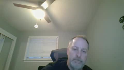 hey online show from February 21, 10:46 pm