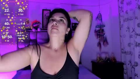     online show from December 4, 9:42 am