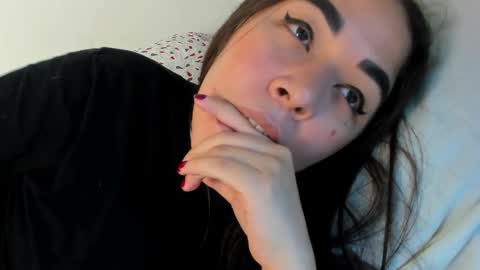 Snapshot of brianna_fallingangel chatting on February 27, 9:25 pm brianna_fallingangel online show from February 27, 9:25 pm
