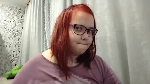 Snapshot of bridget_julianne chatting on December 5, 8:38 pm Bridget Julianne online show from December 5, 8:38 pm