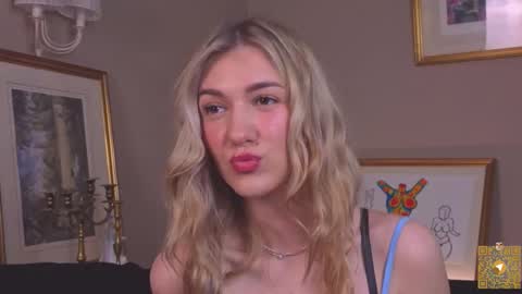 Snapshot of bridgetgodbold chatting on October 15, 8:20 pm Mary online show from October 15, 8:20 pm