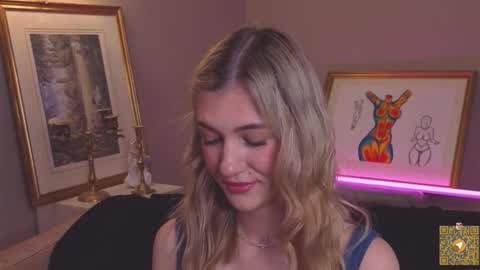 Snapshot of bridgetgodbold chatting on October 16, 8:29 pm Mary online show from October 16, 8:29 pm