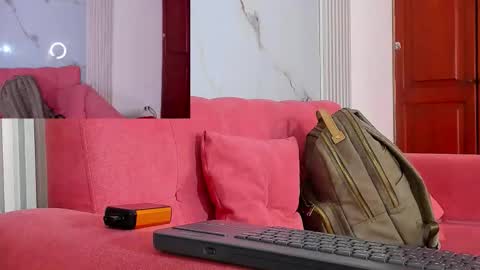    online show from October 12, 12:31 pm