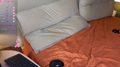 Amina Adelina online show from October 24, 3:40 am