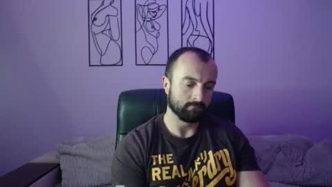 brindlefly69 online show from September 19, 11:47 am