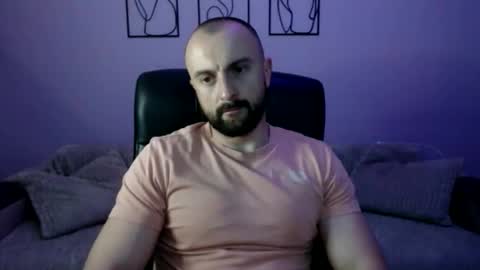 brindlefly69 online show from May 22, 12:12 pm
